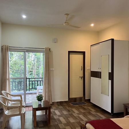 Appartamento Sri Lakshmi Estates Siddāpur Esterno foto