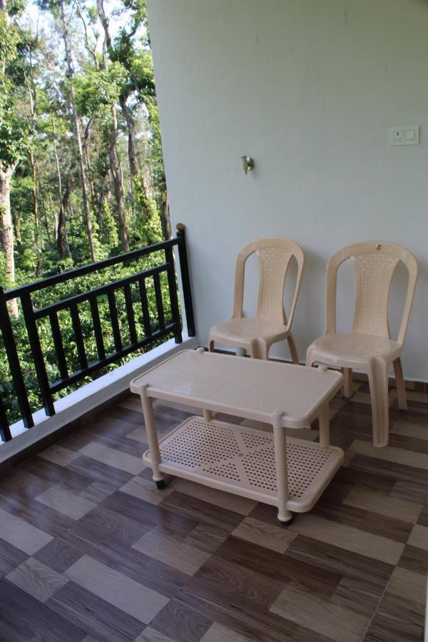 Appartamento Sri Lakshmi Estates Siddāpur Esterno foto