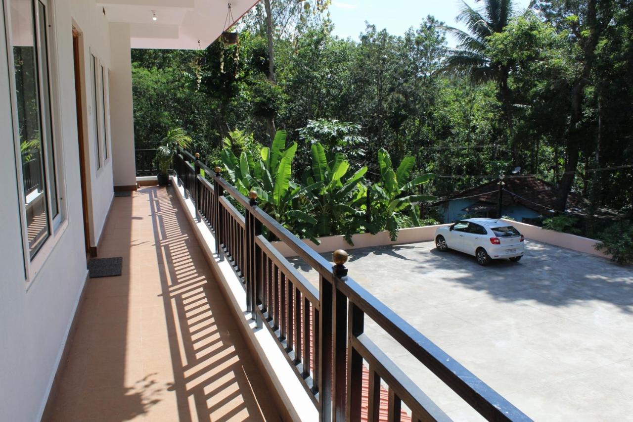 Appartamento Sri Lakshmi Estates Siddāpur Esterno foto