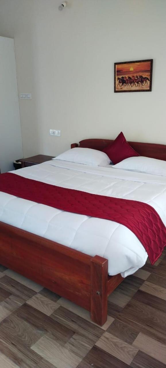 Appartamento Sri Lakshmi Estates Siddāpur Esterno foto